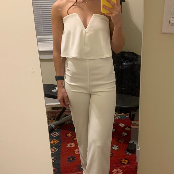 Lulu's XS white jumpsuit - Picture 1 of 4